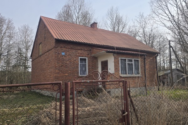 Dom 106m + budynek gospdarczo-garażowy 83m, działka 31,5 ara Łysaków