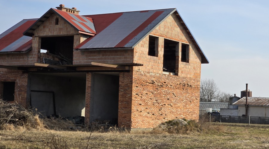 Działka 8,67 ara z budynkiem gospodarczym Wojsławska Mielec