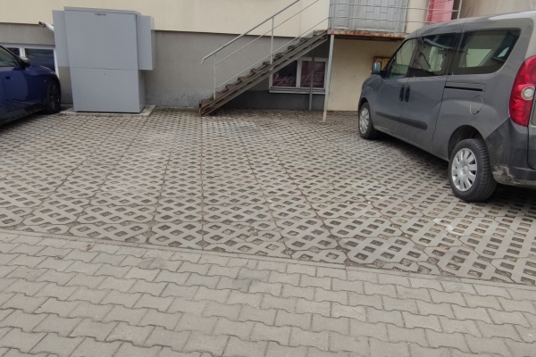 Lokal 130m parter parking ul.Kościuszki Mielec