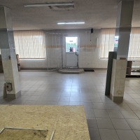 Lokal 196m parter parking witryna przy ulicy pod handel, usługi Łysaków